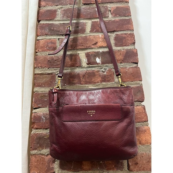 FOSSIL Red Leather Crossbody Bag - Picture 3 of 8